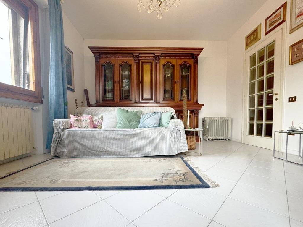 Appartamento a Prato in Via Firenze, 414 - Foto 2