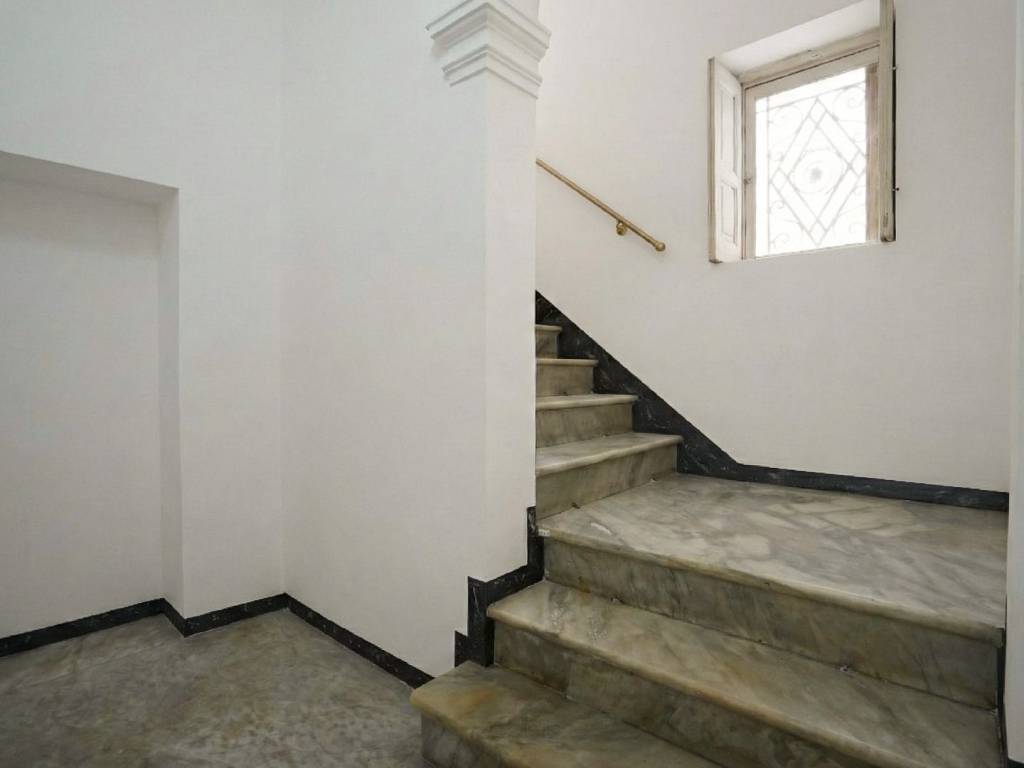 Appartamento a Martina franca in Via Dante Alighieri - Foto 5