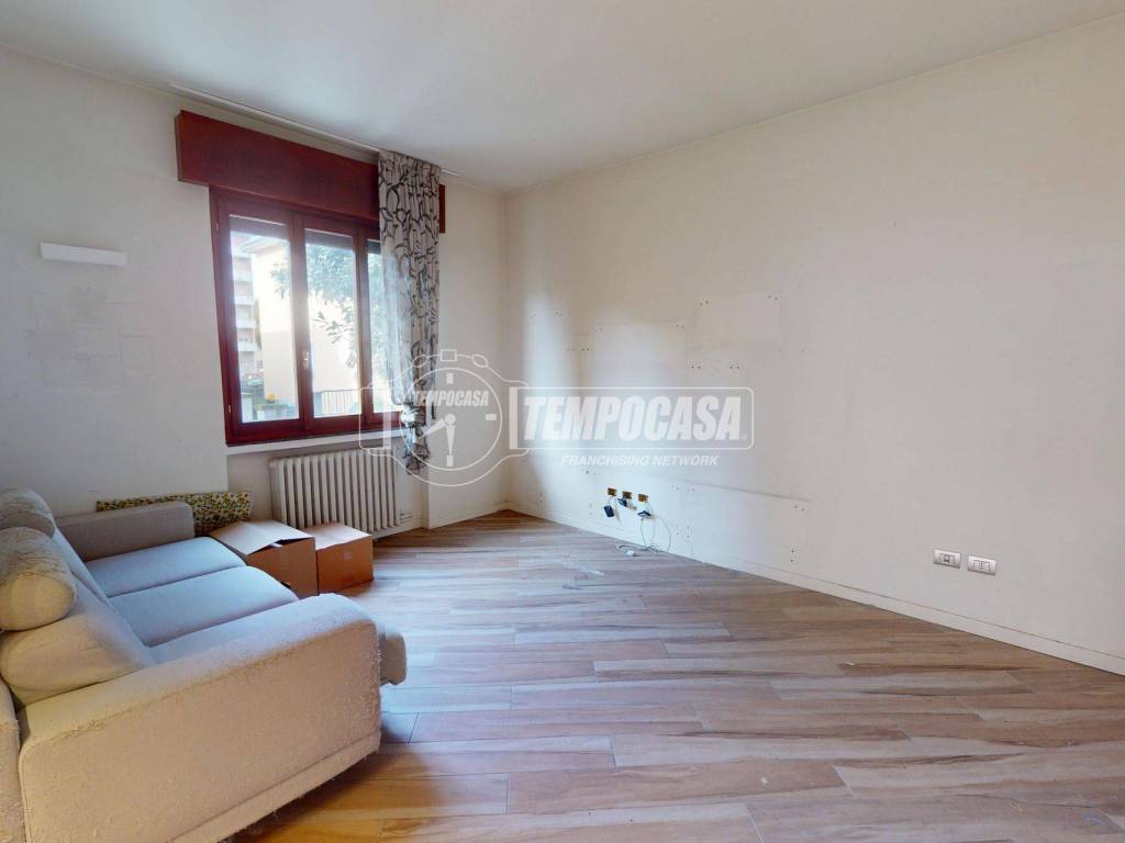 Villa a Cinisello balsamo in Via Tonale 24 - Foto 2
