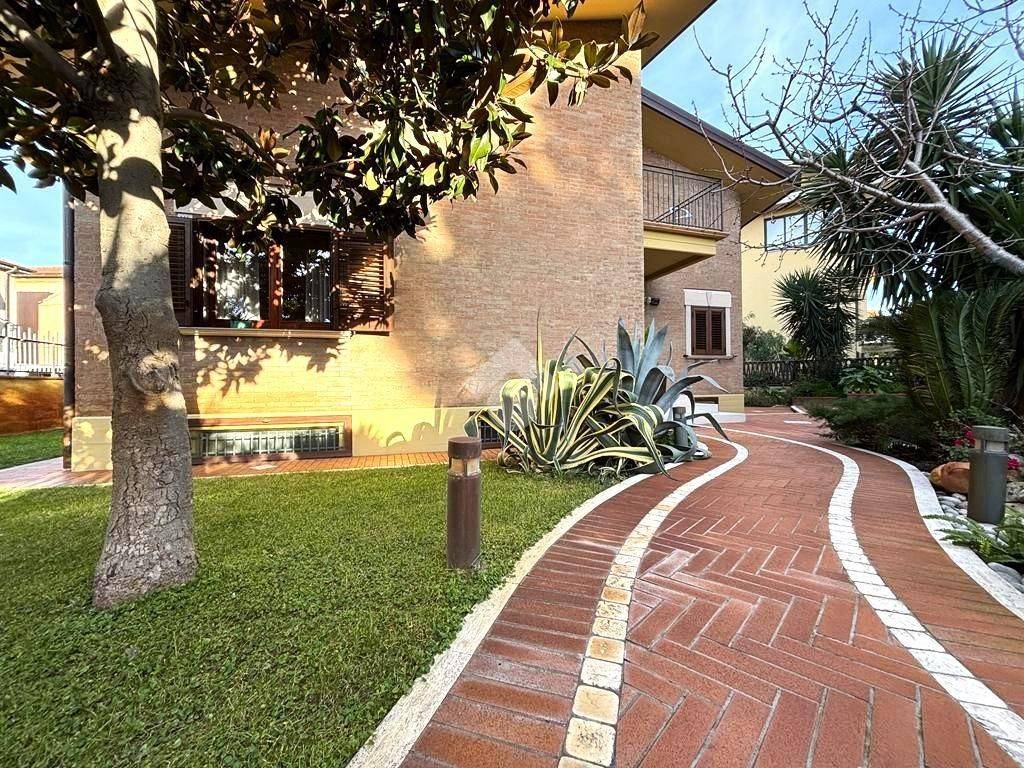 Villa a Pineto in Via Martella, 19 - Foto 2