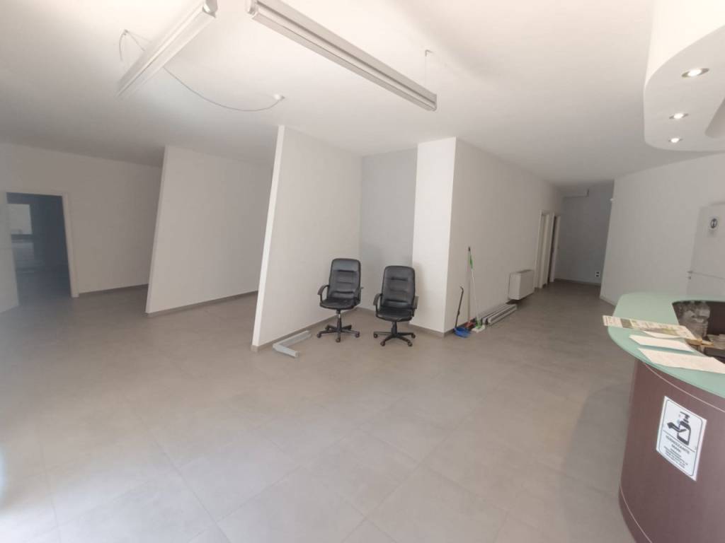 Immobile a Andria in VIA CORATO, 202 - Foto 3