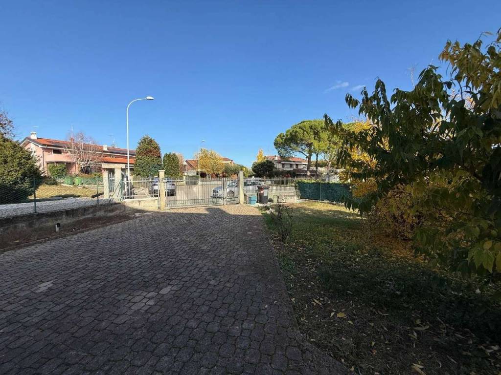 Villa a Castelnuovo del garda in via Diaz 34 - Foto 3