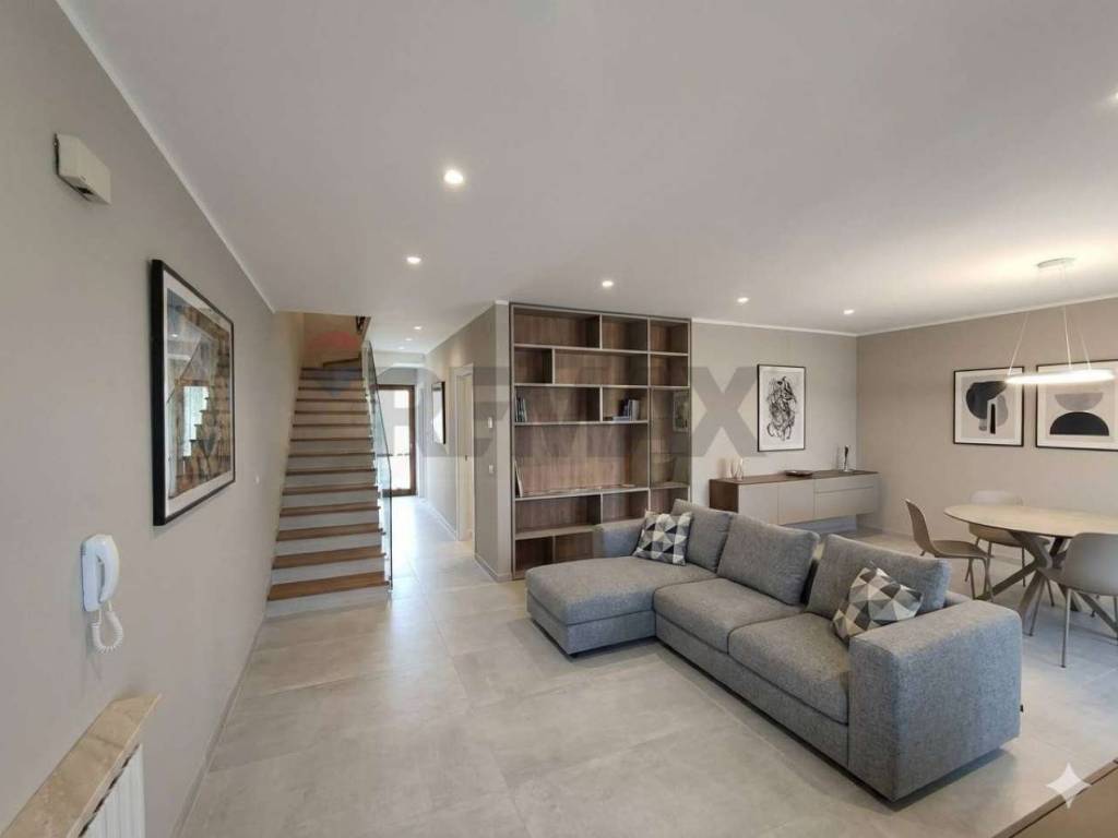 Villa a Castelnuovo del garda in via Diaz 34 - Foto 5