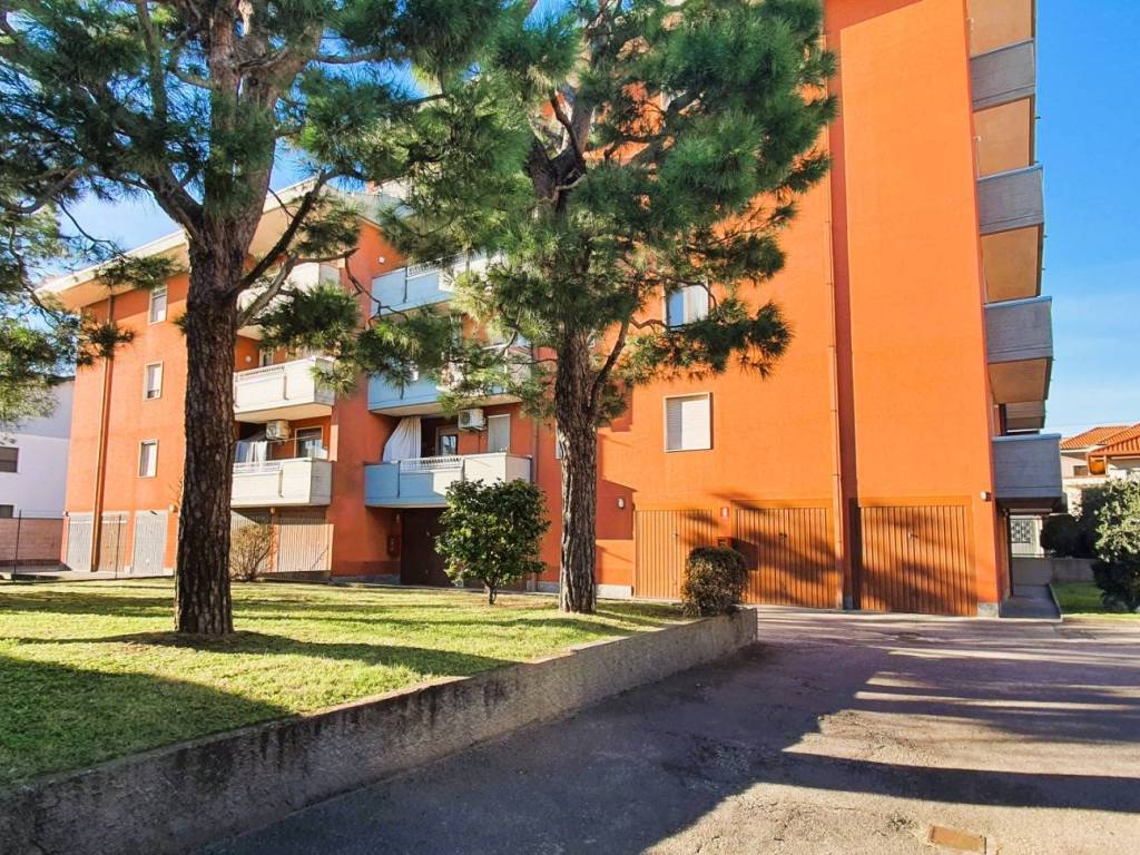 Appartamento a Busto arsizio in Via Baraggioli, 15 - Foto 2