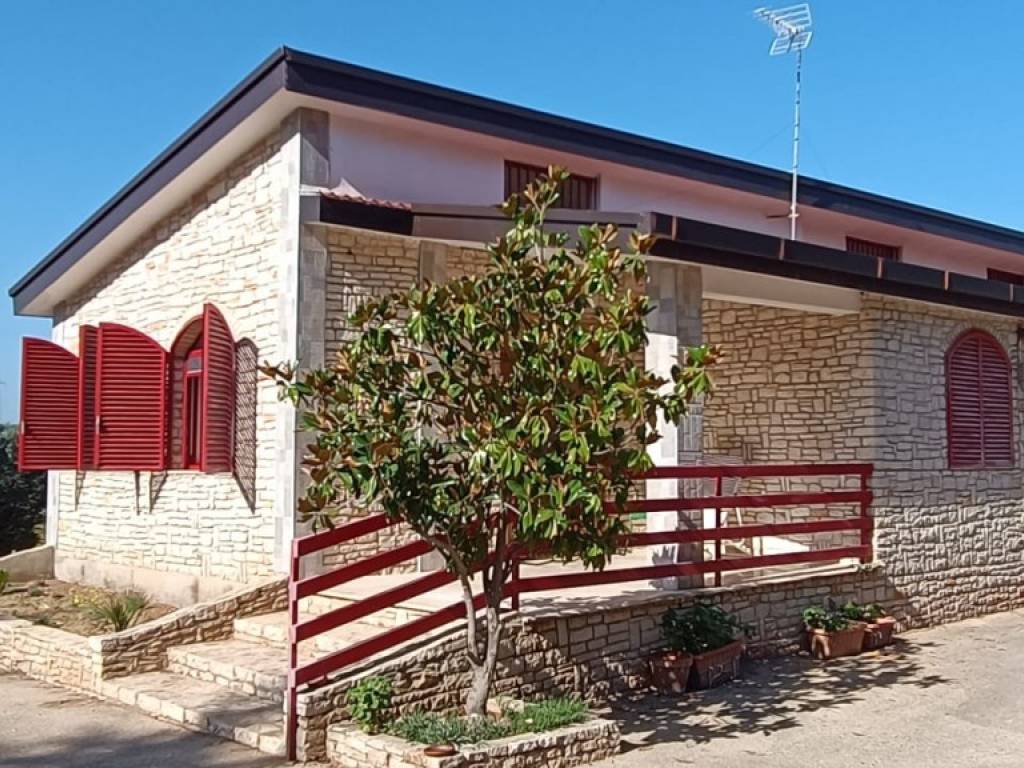 Villa a Andria in via castel del monte - Foto 3