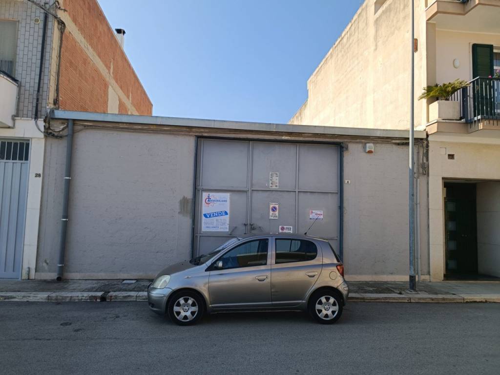 Terreno a Andria in VIA PLAUTO, 30 - Foto 2