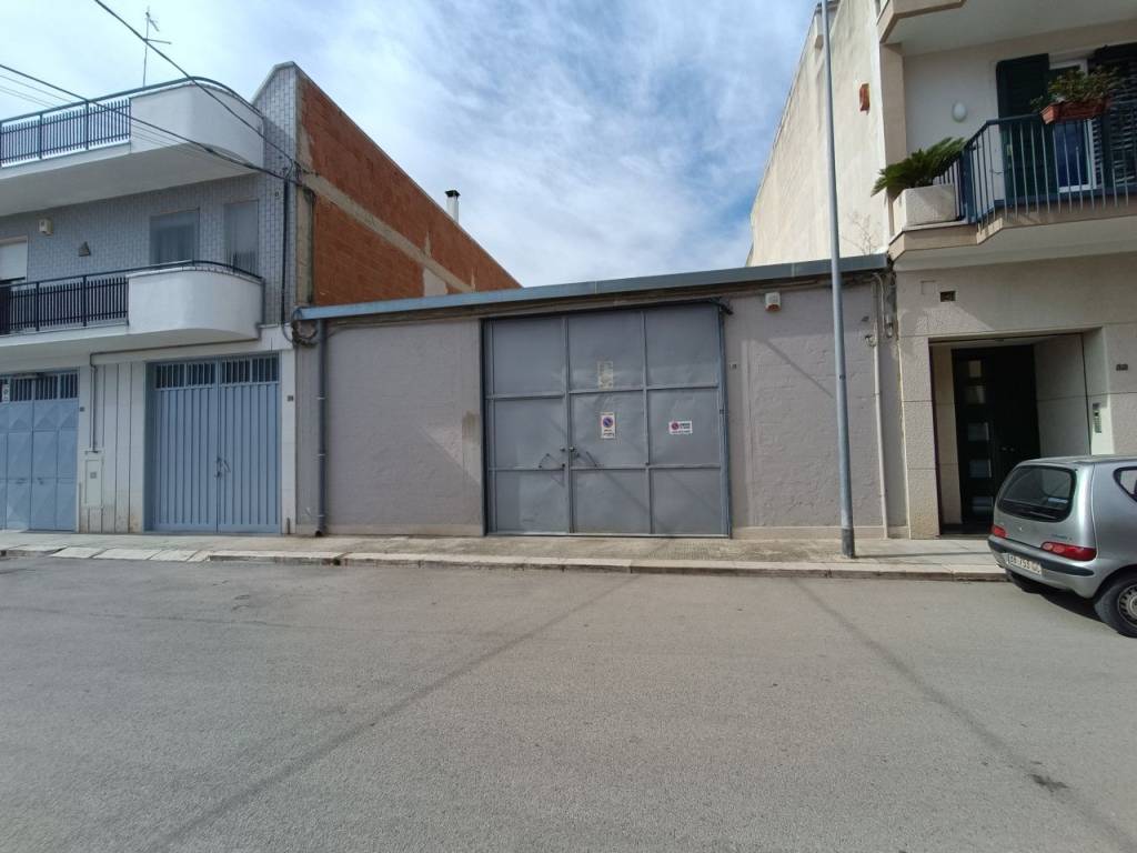 Terreno a Andria in VIA PLAUTO, 30 - Foto 3