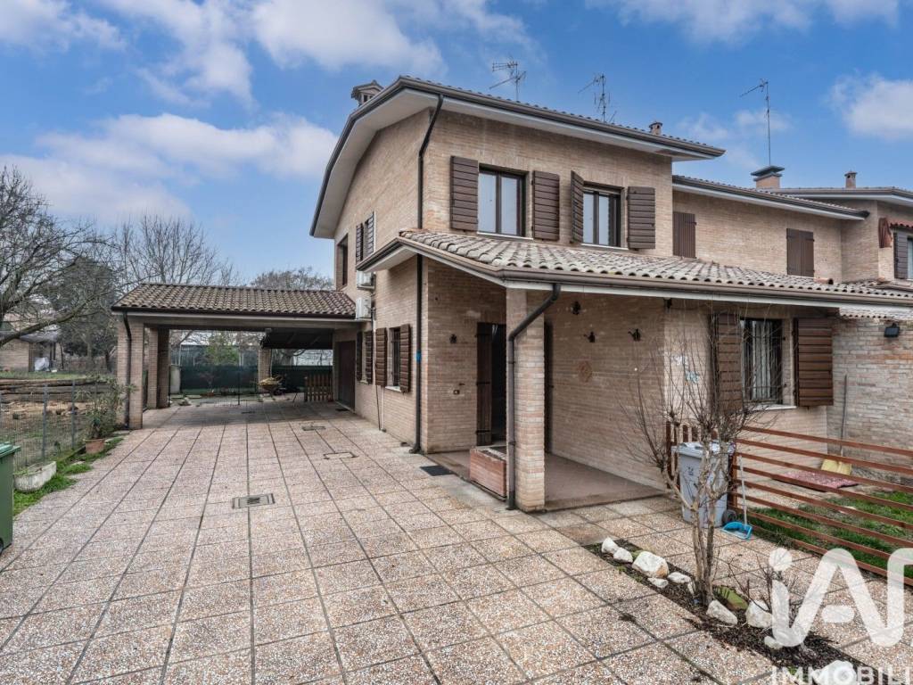 Villa a Bondeno in Via Enrico Fermi, 89 - Foto 2