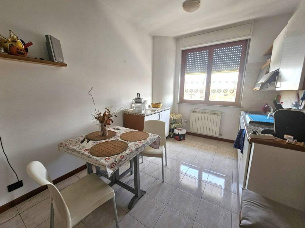 Appartamento a Viterbo in Via Giuseppe Vismara - Foto 3