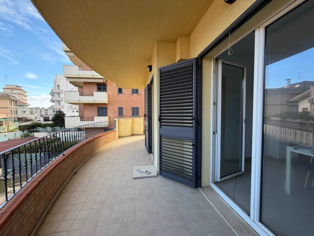 Appartamento a Alba adriatica in Via Giorgio la Pira - Foto 2