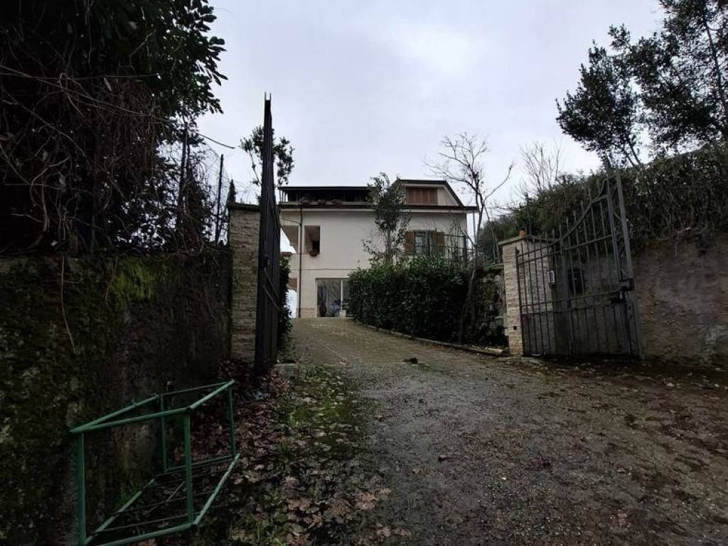 Villa a Sora in VIA INCORONATA, SNC - Foto 3