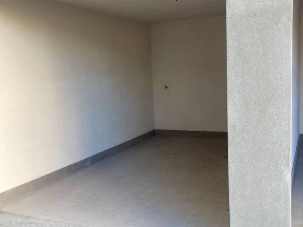 Box / garage a Reggio calabria in Viale Calabria S.N.C. - Foto 5