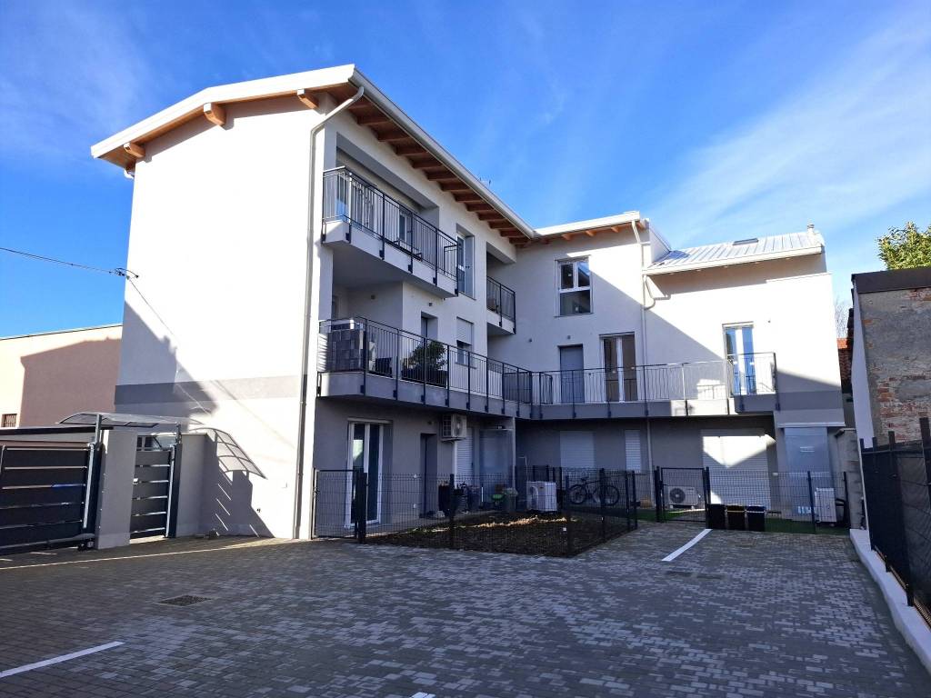 Appartamento a Seveso in Via Pasubio, 7 - Foto 2