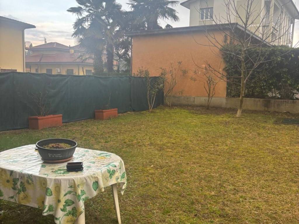 Appartamento a Buguggiate in Via 25 Aprile, 3 - Foto 4