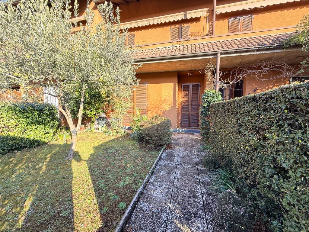 Villetta a schiera a Cavaria con premezzo in Via Moncucco, 150 - Foto 2