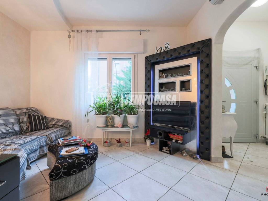 Appartamento a Massa lombarda in Via Dini e Salvalai - Foto 3