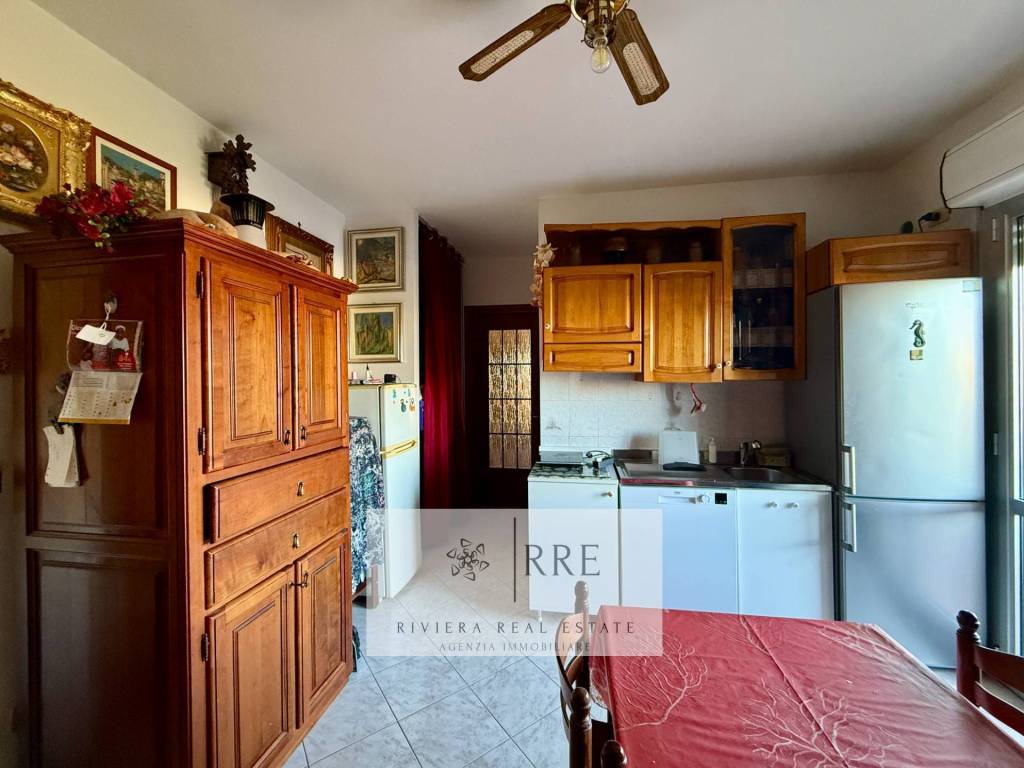 Appartamento a Albenga in via Valle d' Aosta - Foto 4