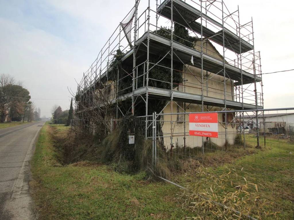 Rustico / casale a Bagnacavallo in Via Sottofiume Boncellino, 45 - Foto 2