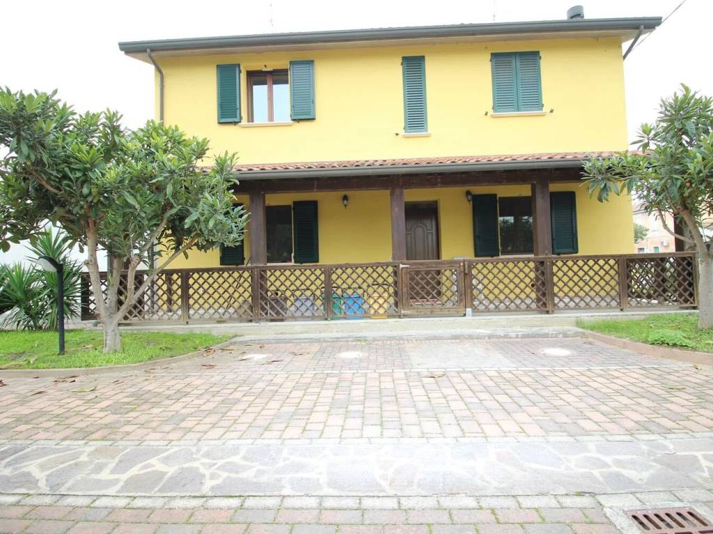 Villa a Russi in Via Fiumazzo, 29 - Foto 2