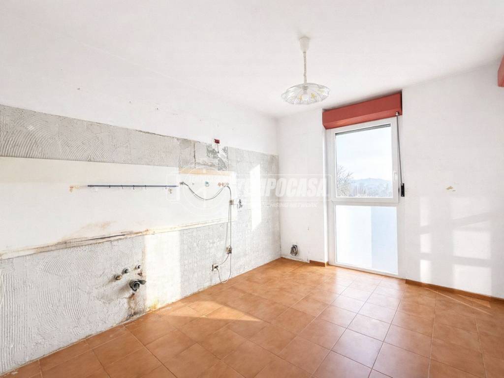 Appartamento a Asti in Via Giuseppe Cecchin 8 - Foto 2