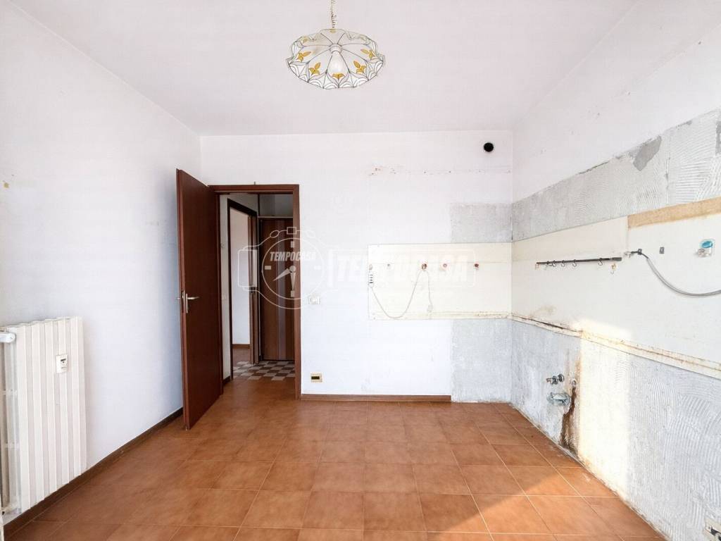 Appartamento a Asti in Via Giuseppe Cecchin 8 - Foto 3