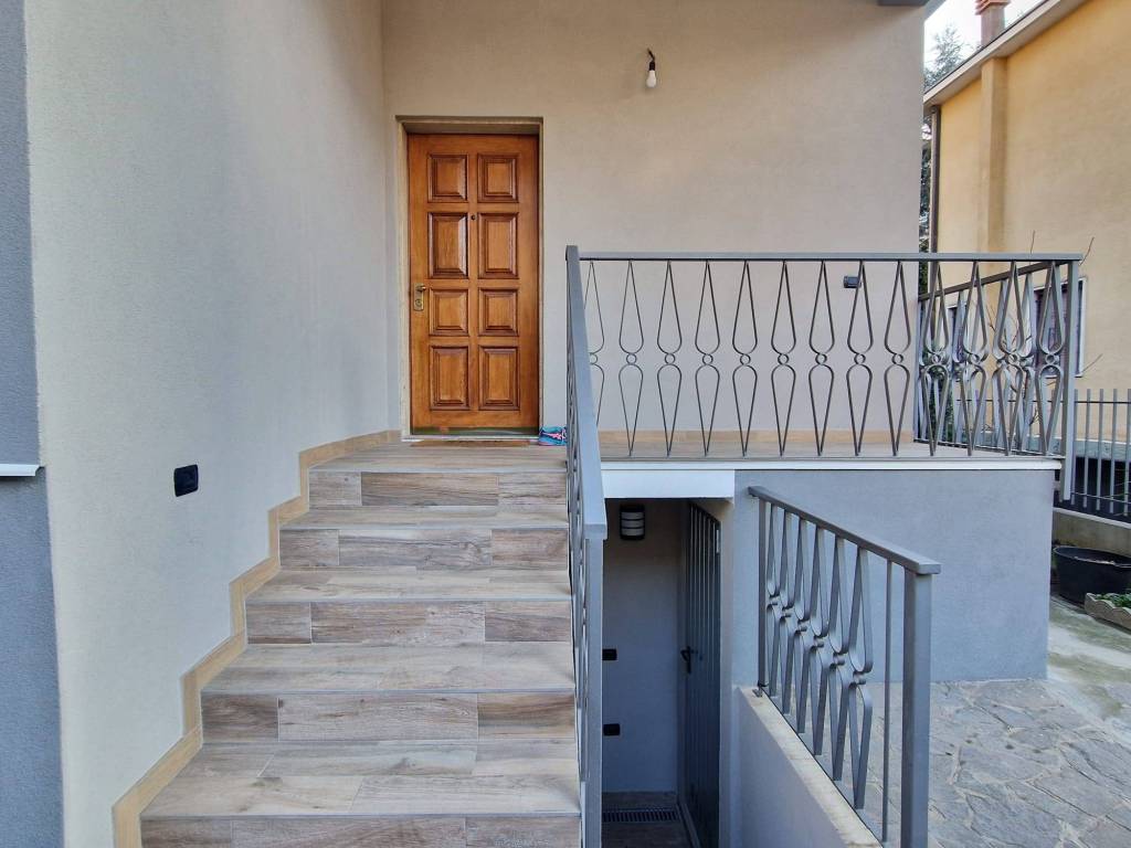 Villa a Cesano boscone in Via Edmondo De Amicis, 20 - Foto 3