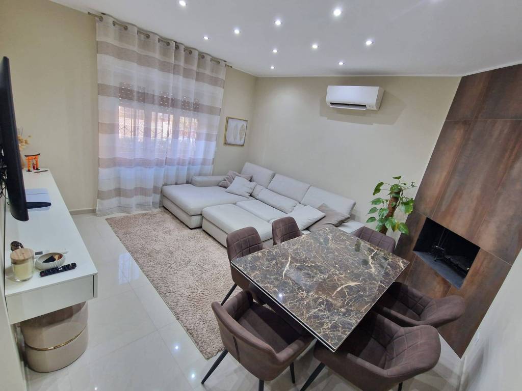 Villa a Cesano boscone in Via Edmondo De Amicis, 20 - Foto 4