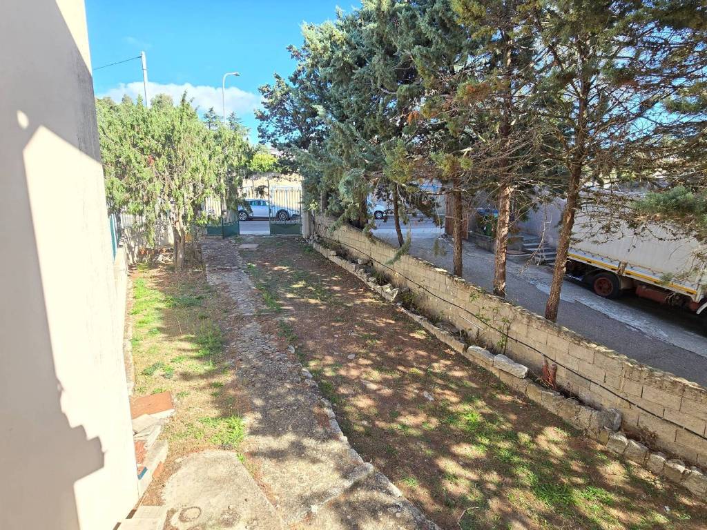 Villa a Nuoro in Via Oggiano - Foto 3