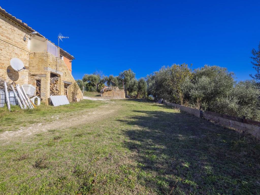 Rustico / casale a Corridonia in Contrada Massaccio - Foto 4