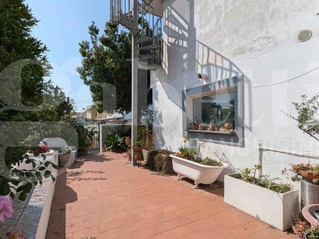 Casa indipendente a Bacoli in Via Giovenale, 00 - Foto 4