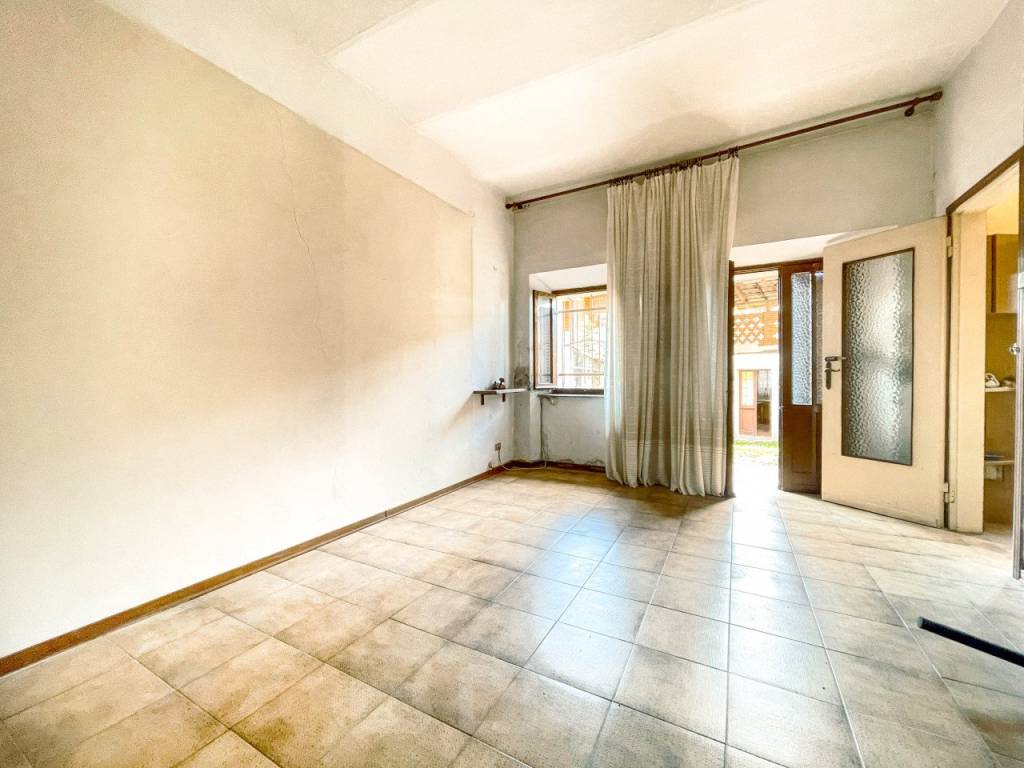 Casa indipendente a Divignano in via montello 41 - Foto 3