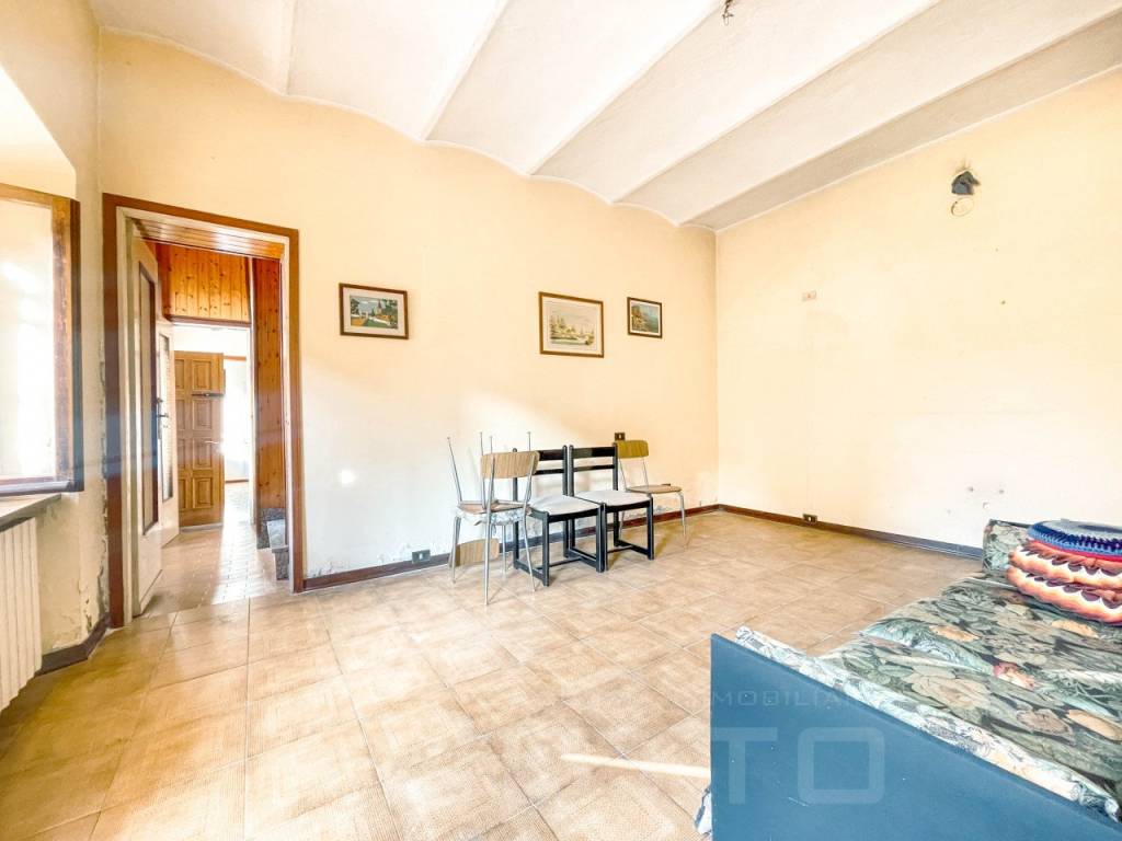 Casa indipendente a Divignano in via montello 41 - Foto 4