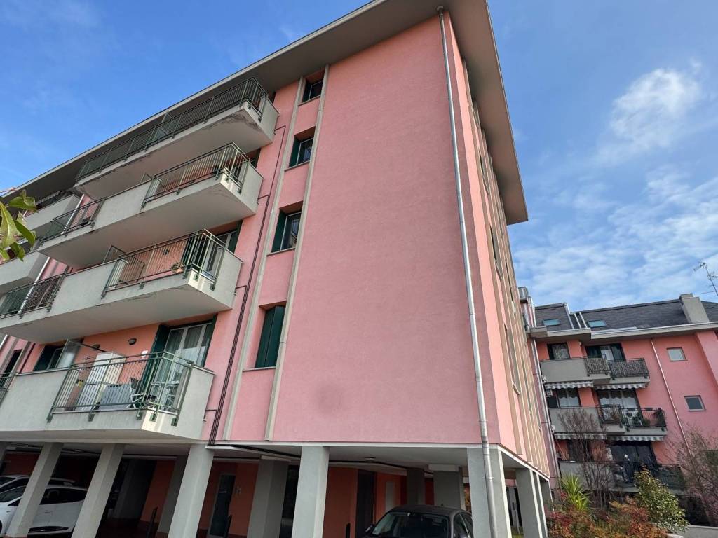 Appartamento a Busto arsizio in Via Varese, 29 - Foto 2