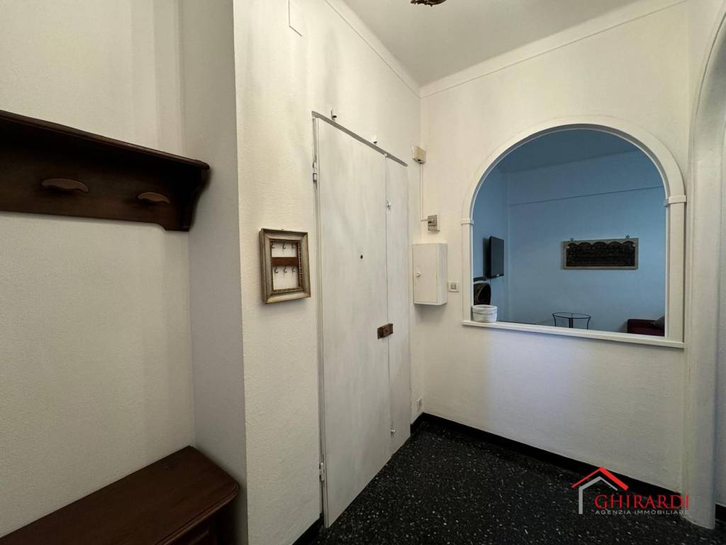 Appartamento a Genova in Via Giacomo Filippo Porrata, 37 - Foto 4
