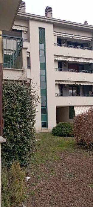 Appartamento a Brugherio in Via Monte Cervino, 44 - Foto 4