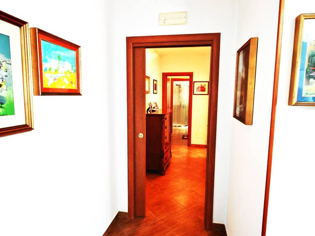 Appartamento a Bari in Via Francesco Eugenio Silvestri, 24 - Foto 3