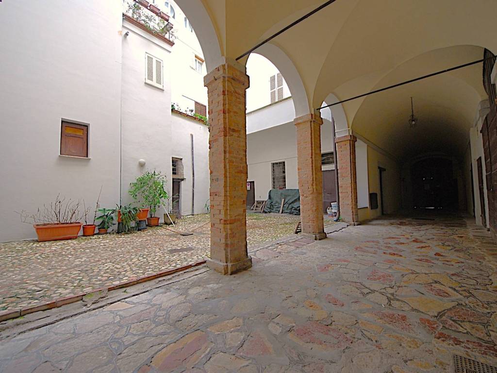 Appartamento a Spoleto in Piazza Achille Sansi - Foto 4