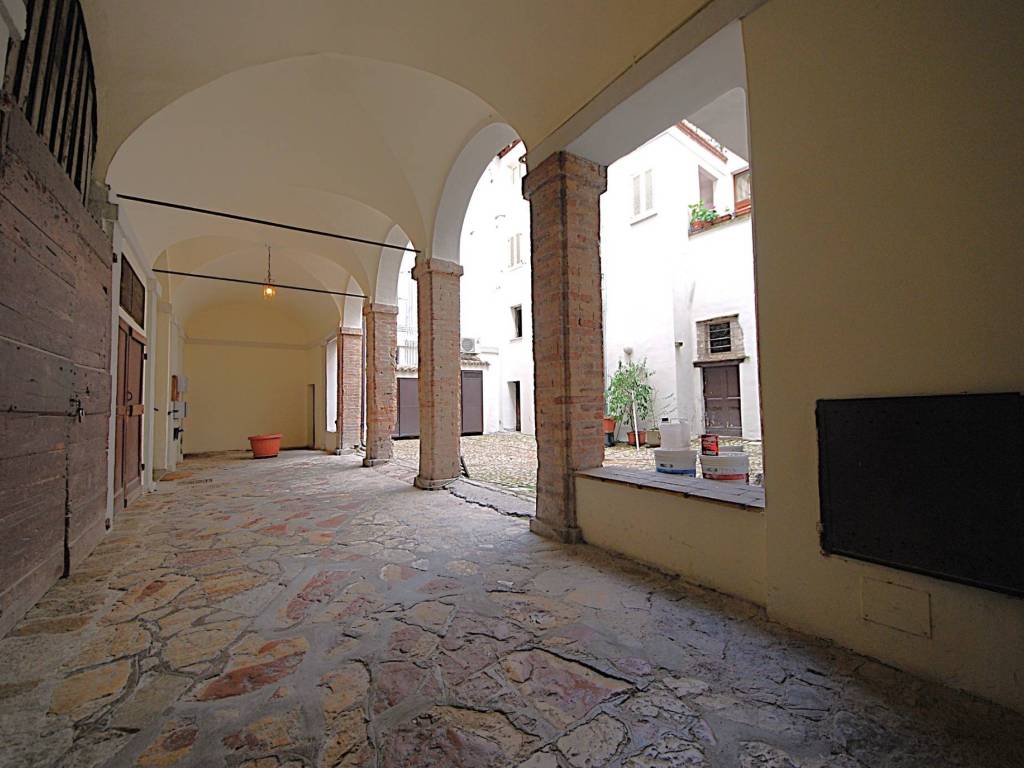 Appartamento a Spoleto in Piazza Achille Sansi - Foto 5