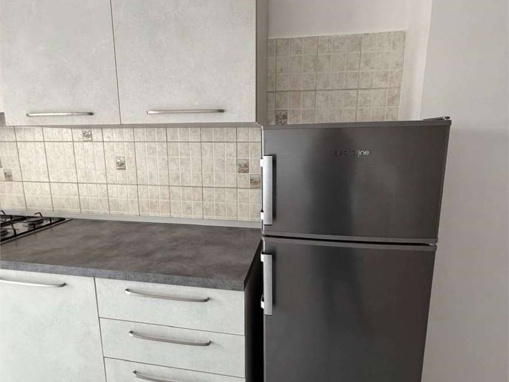 Appartamento a Civitanova marche in Via Dante Alighieri - Foto 3