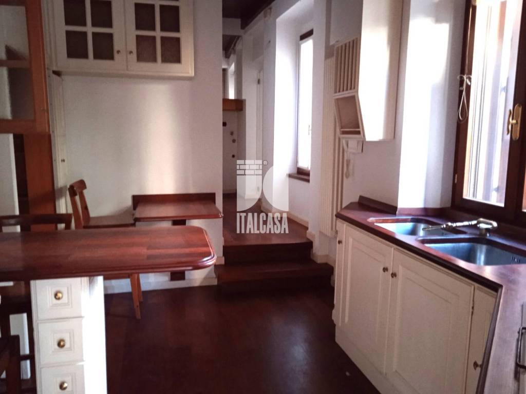 Appartamento a Mantova in via Giulio Romano, 47 - Foto 2