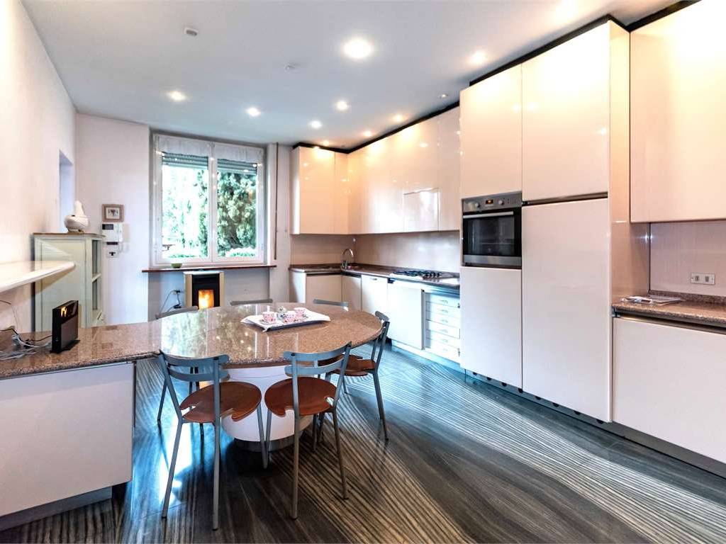 Villa a Inverigo in Via Cagnola, 2 - Foto 3