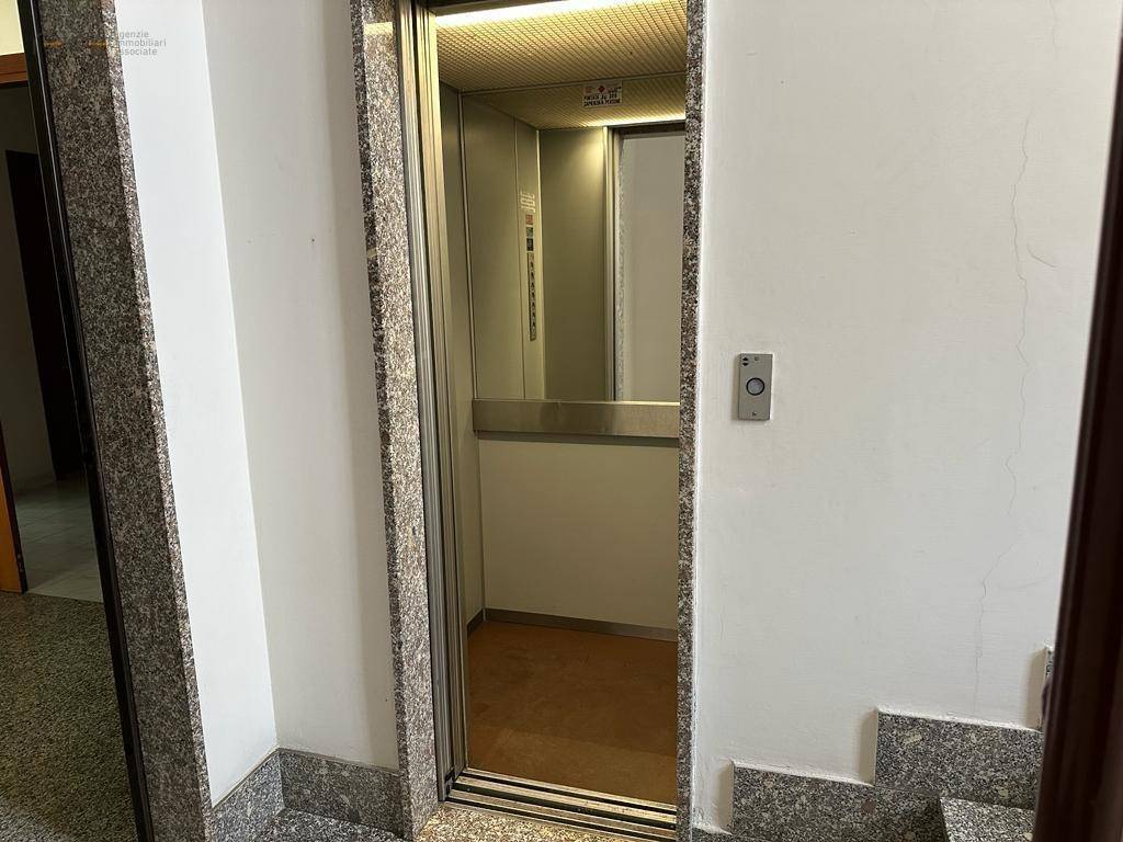 Appartamento a San benedetto del tronto in Via Curzi, 66 - Foto 3