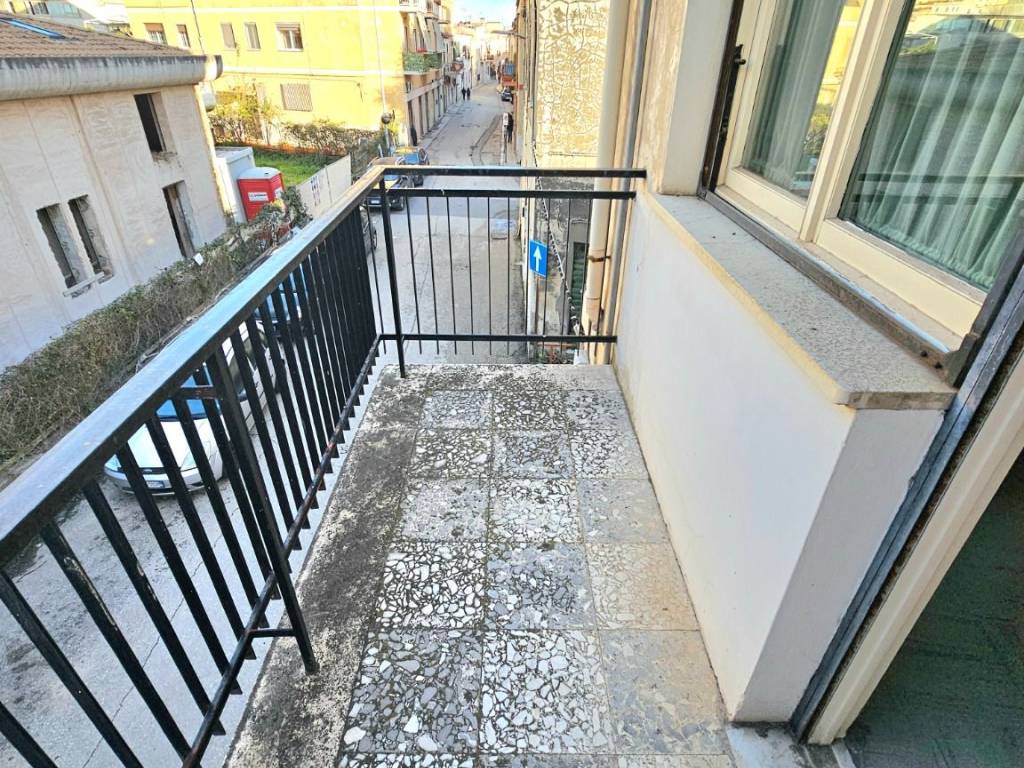 Appartamento a Terracina in Via Antonia Martucci, 10 - Foto 5