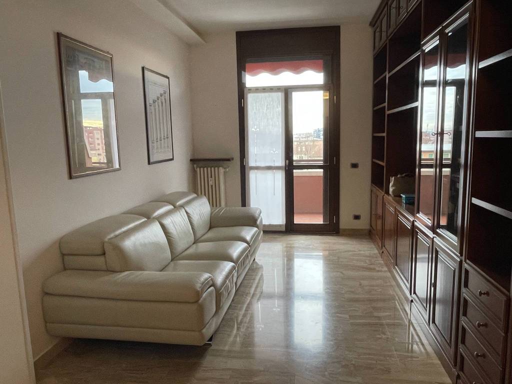 Appartamento a Monza in Via Emilio Borsa, 25 - Foto 2