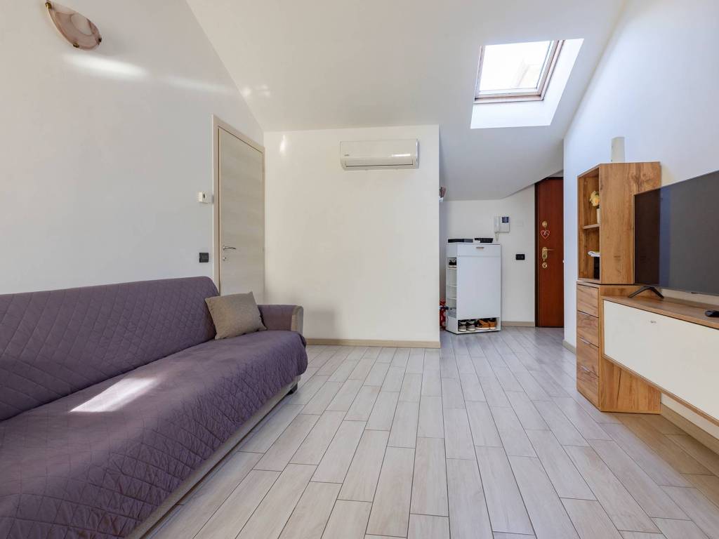 Appartamento a Cislago in Via Giuseppe Ungaretti - Foto 3