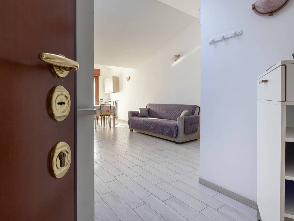 Appartamento a Cislago in Via Giuseppe Ungaretti - Foto 4