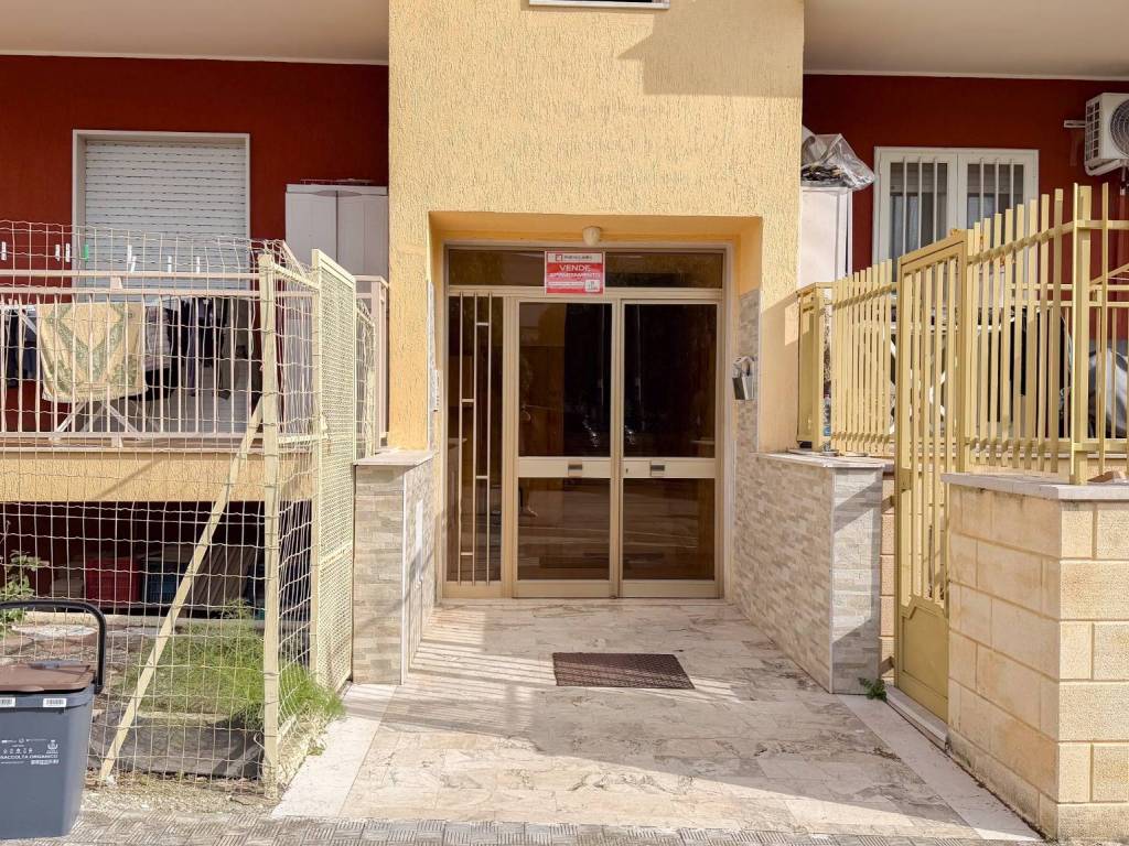 Appartamento a Manfredonia in Piazza delle Viole - Foto 2