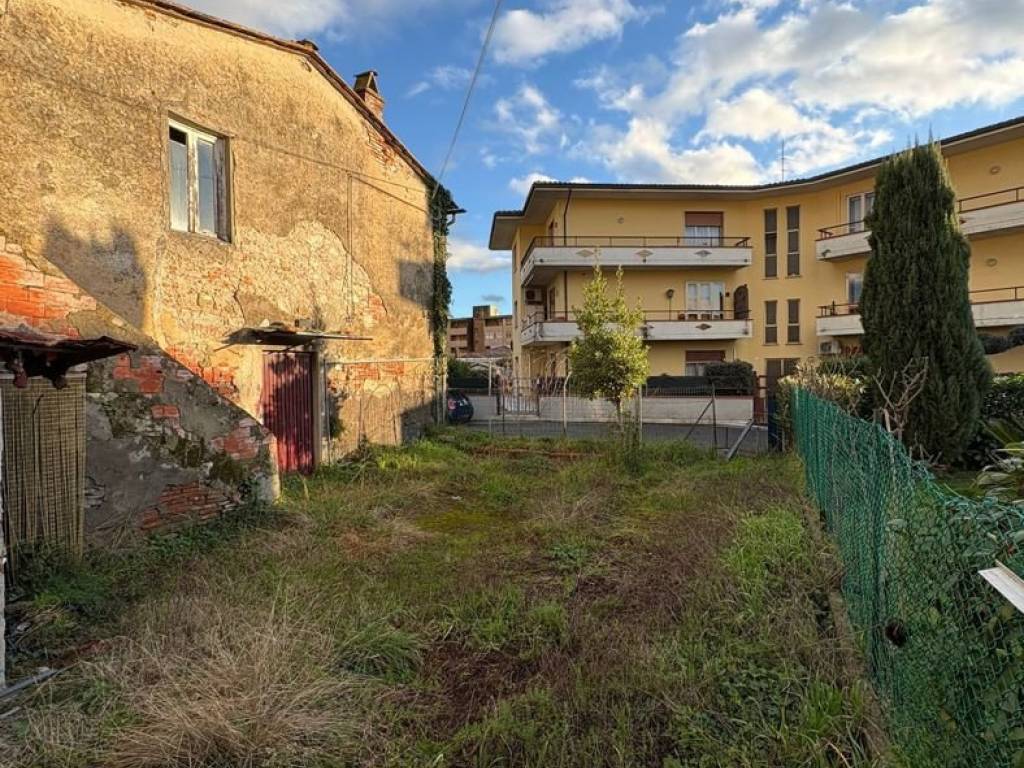 Casa indipendente a Montecatini-terme in Via Del Gelso - Foto 3