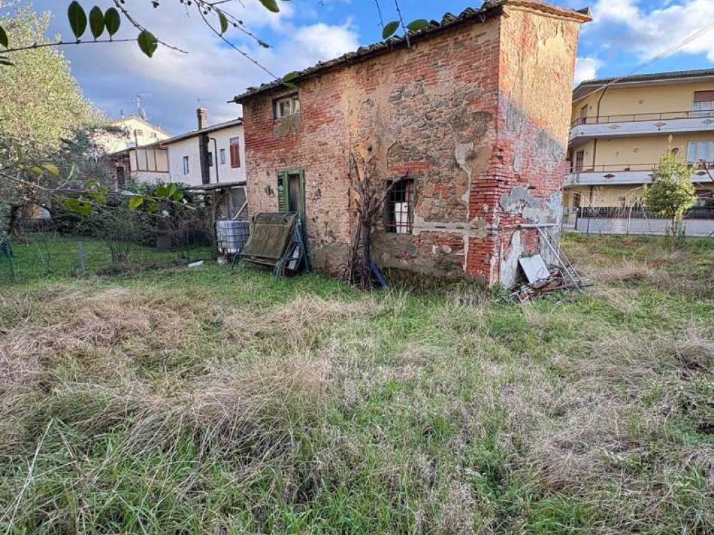 Casa indipendente a Montecatini-terme in Via Del Gelso - Foto 5