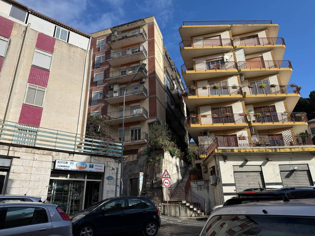 Appartamento a Messina in Viale Principe Umberto - Foto 2